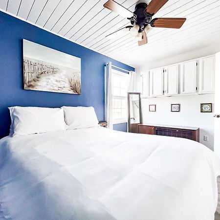 Cozy Beach Condo Sleeps 6 Pool Carolina Beach Esterno foto